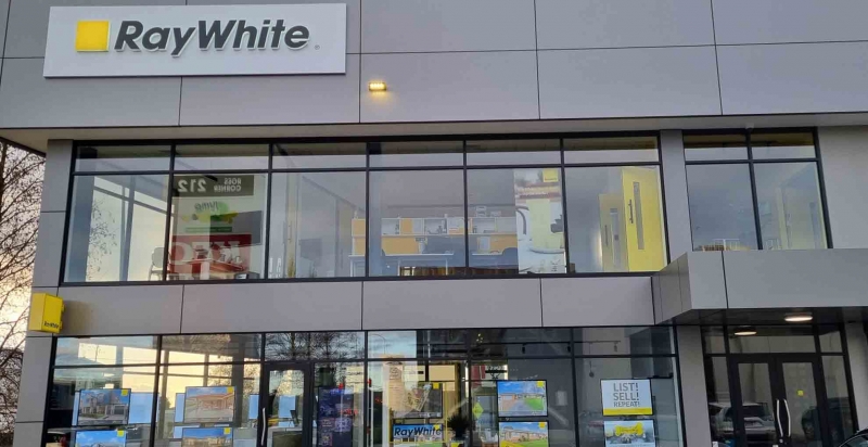 Ray White Takanini